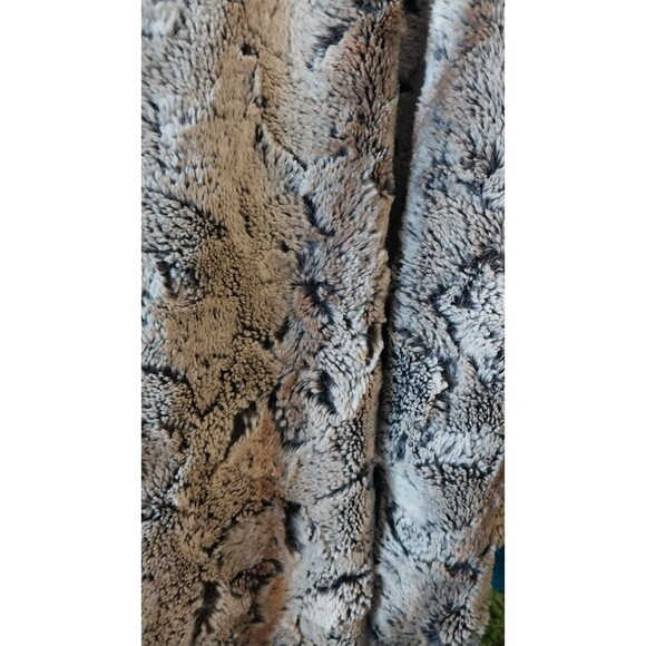 WD NY Faux Fur Vest Women Size Large Open Front Cream, Brwn and Gray - Picture 6 of 9